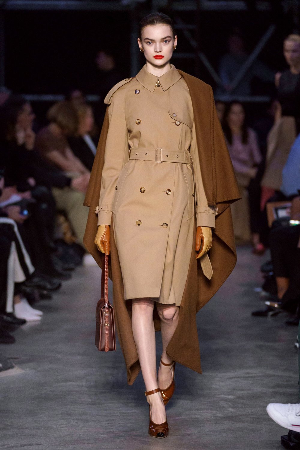 Burberry Look 49 London.jpg